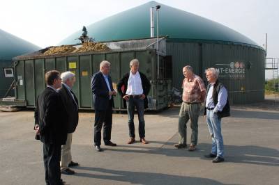 Besuch der Biogasanlage in P�tzen