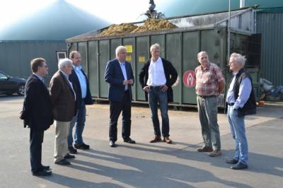 Besuch der Biogasanlage in P�tzen